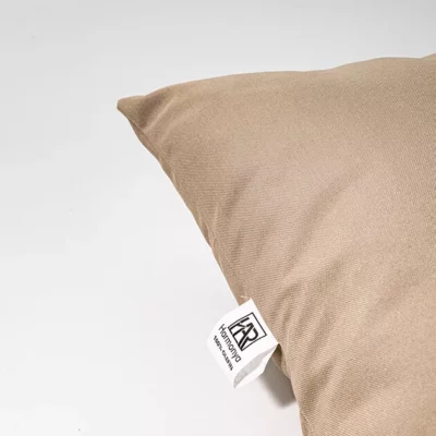 coussin imperméable extérieur beige