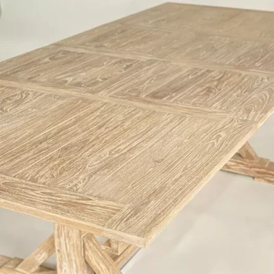 table en bois massif rustique