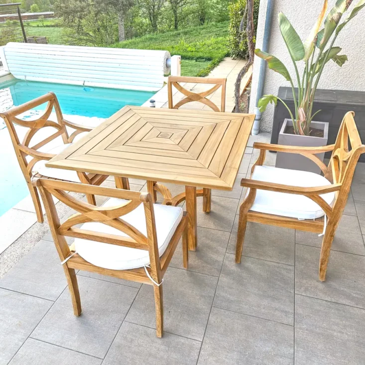 table de jardin en bois de teck