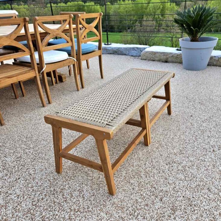 banc extérieur de jardin en bois de teck et cordes tressées beige