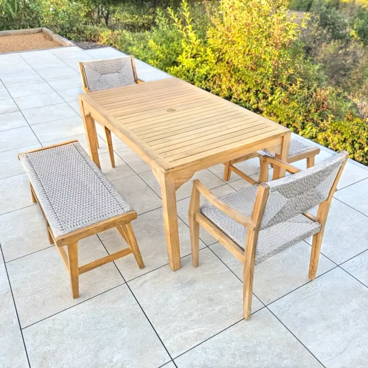 table de jardin 6 à 8 personnes en bois de teck